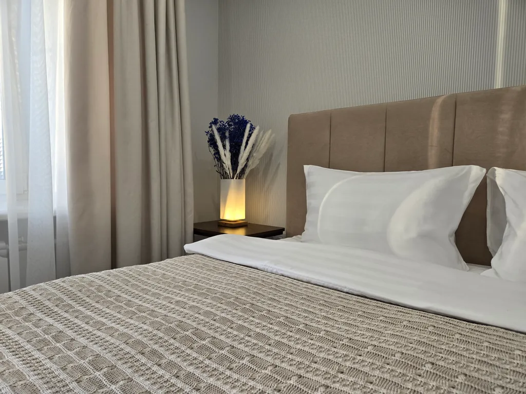 Апартамент возле Дома Правительства Сеть ЙоХоум Премиум