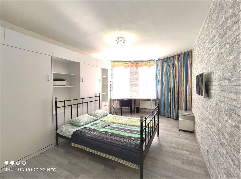 Просторная квартира — аренда посуточно в Троицк