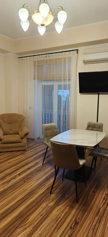 Видовой апартамент с двумя балконами