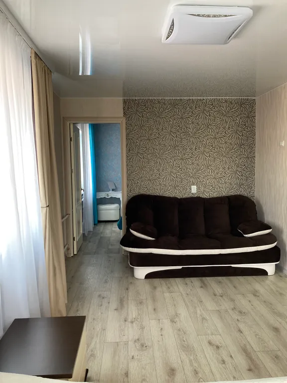 Апартаменты на площади Ленина