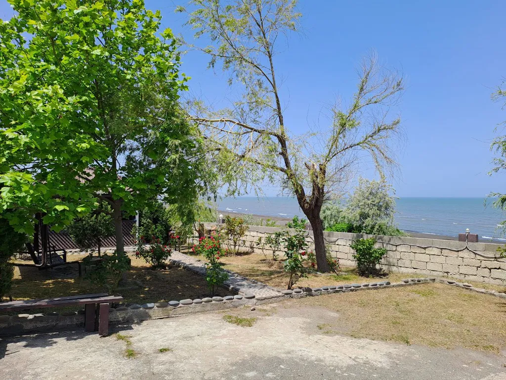 Дача у моря черные пески