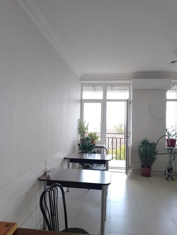 Комната с видом на море в самом сердце города