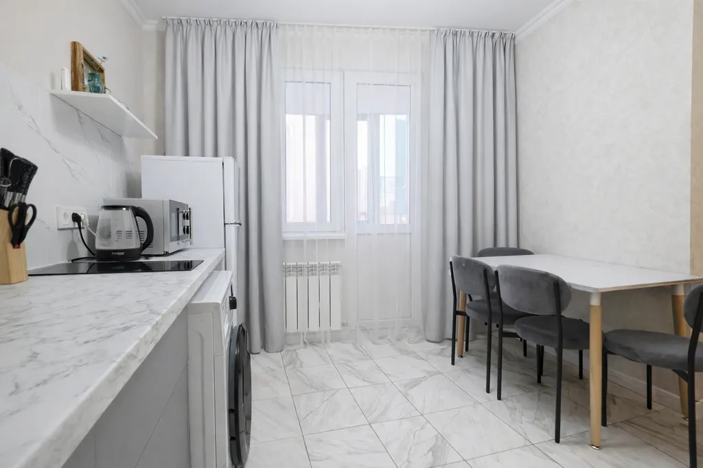 2х-комнатная квартира в жк Лазурный квартал, центр, 2 кровати, диван, кондиционер