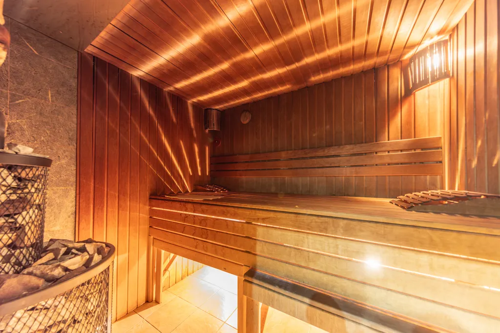 Просторный коттедж с бильярдом и сауной