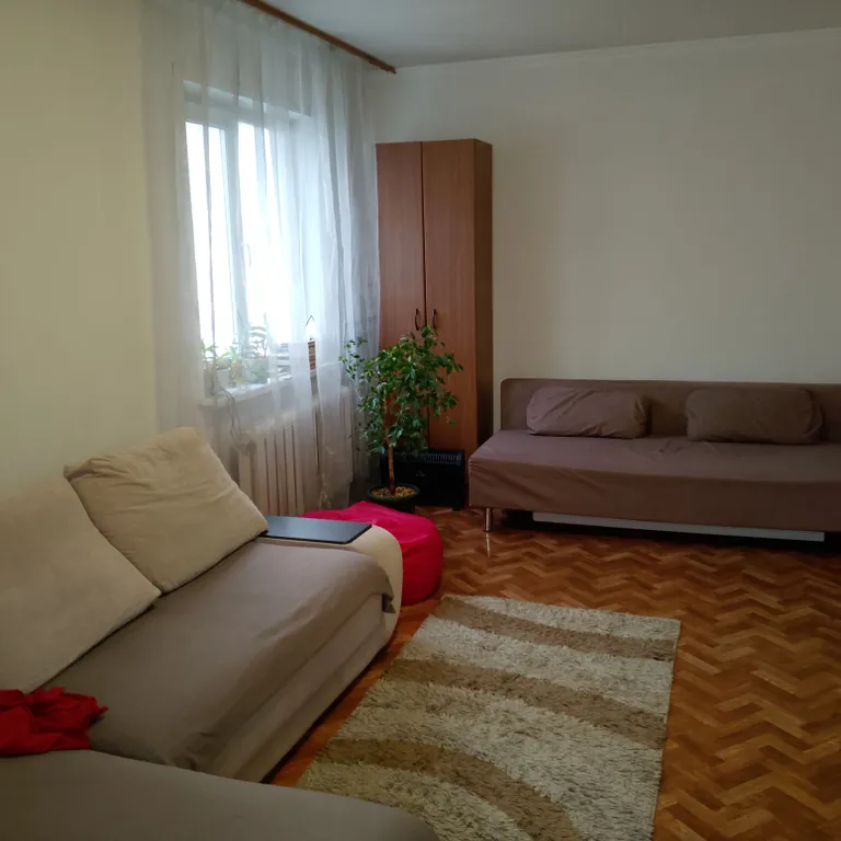 Красивая квартира в самом центре у метро