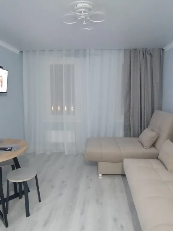 Апартаменты близко к Кремлю, ДС Кристалл, Драматическому театру