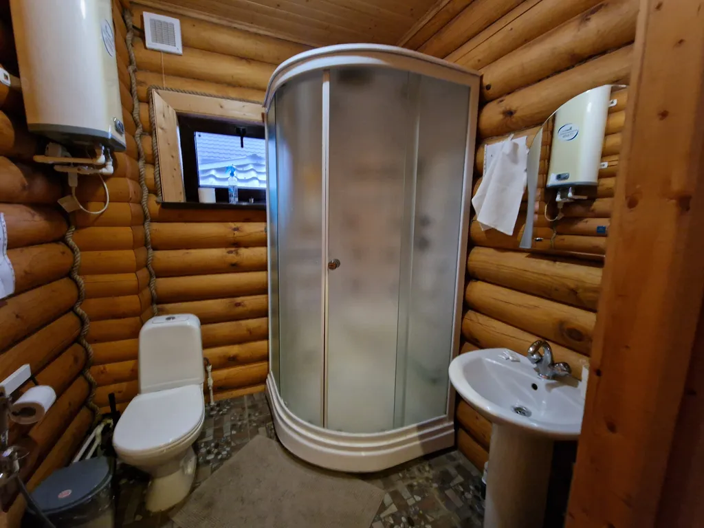 Уютный трёхместный эко-номер