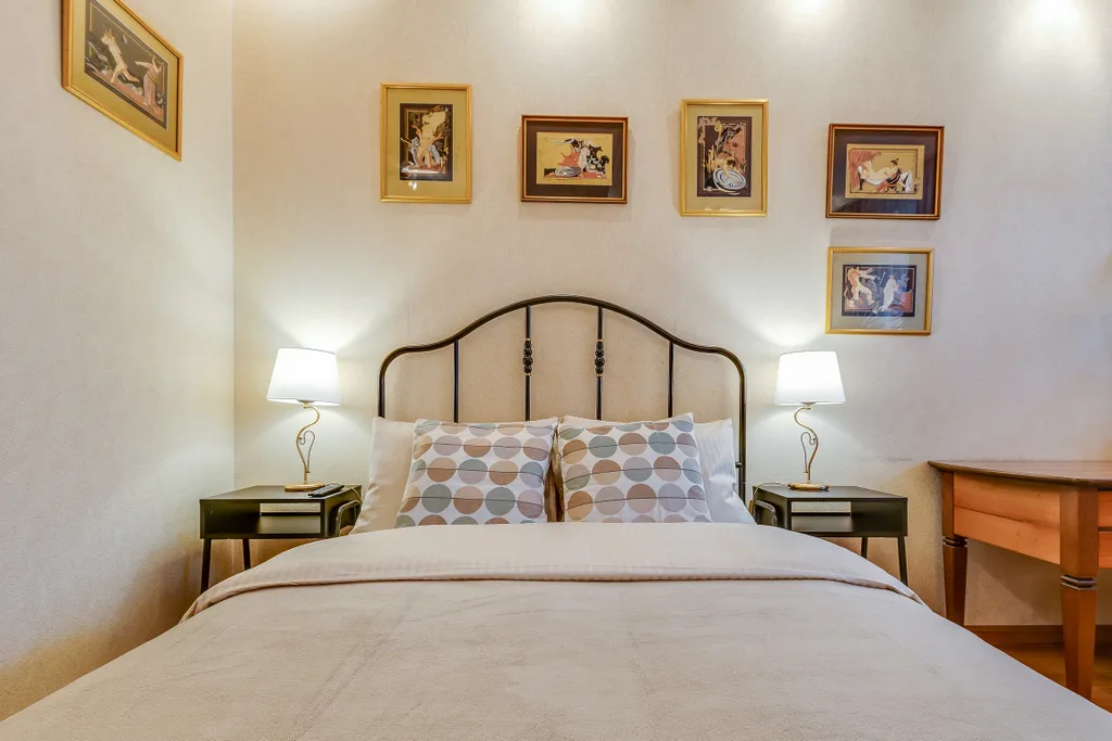 Квартира Квартира с видом на сквер им. Пушкина — Санкт-Петербург