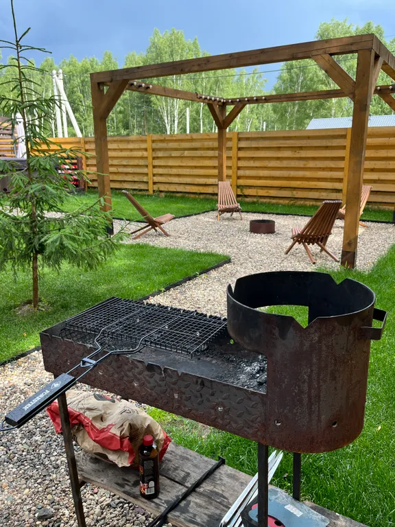 Просторный треугольный дом с джакузи