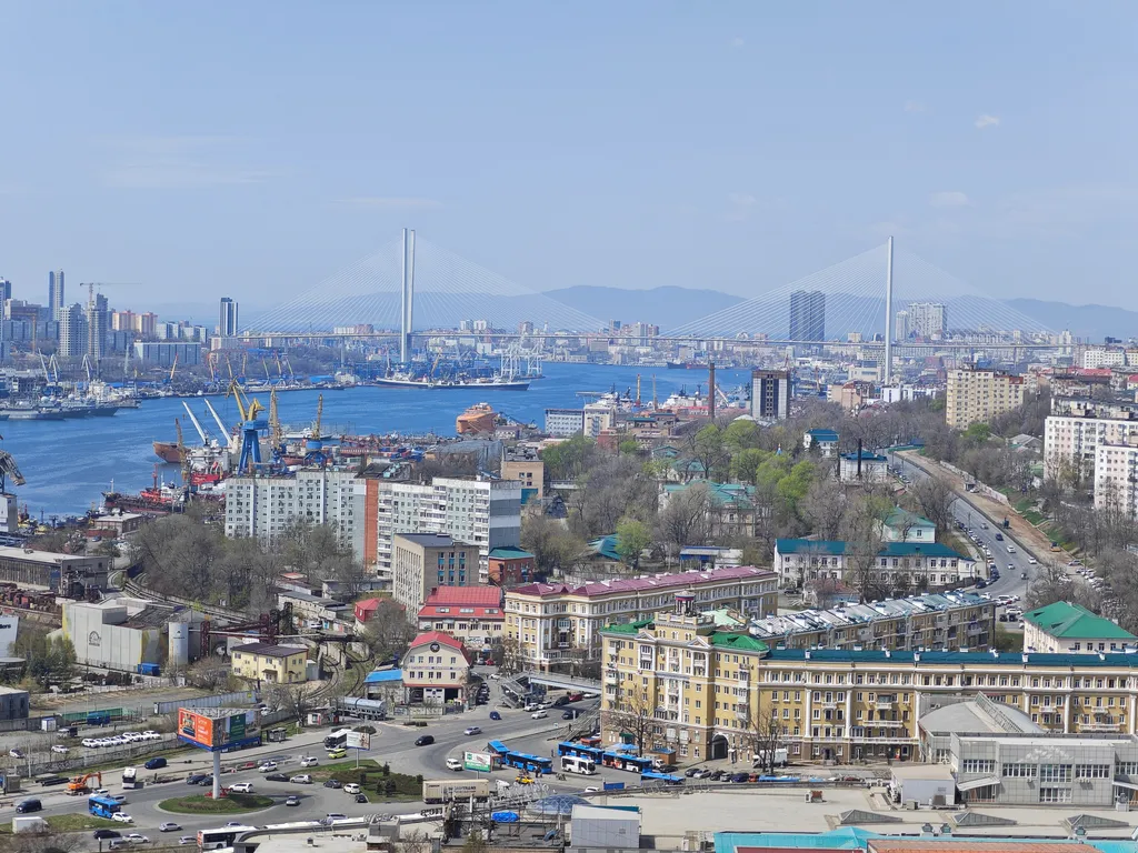 Панорамный вид на Золотой мост, шикарная 2х комнатная квартира