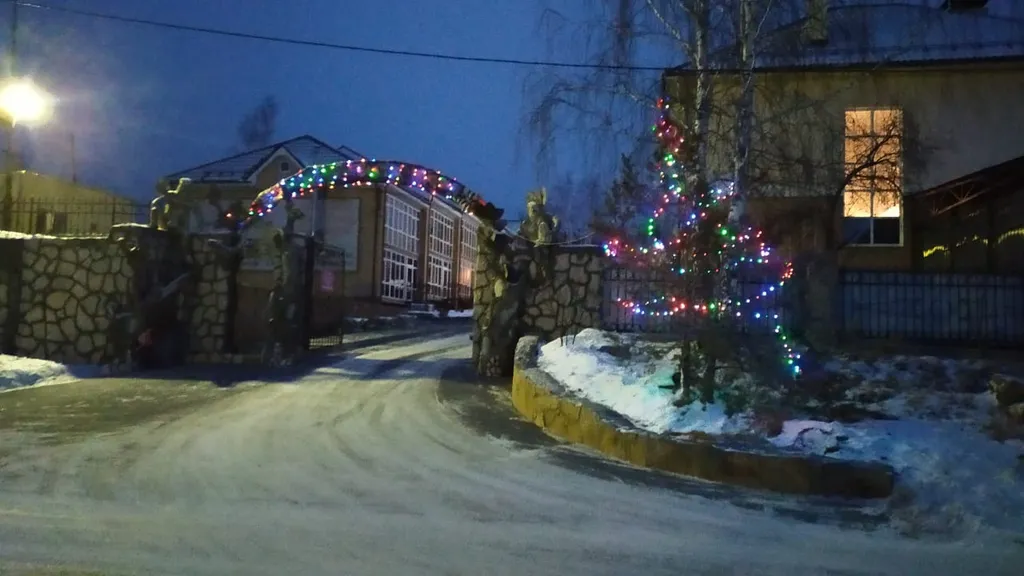 Двухуровневая квартира между двух озер