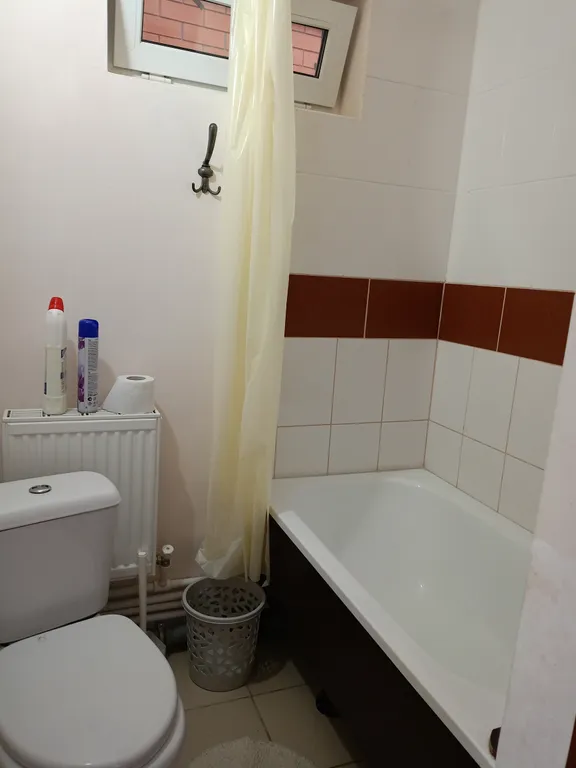 Уютный дом с беседкой и камином