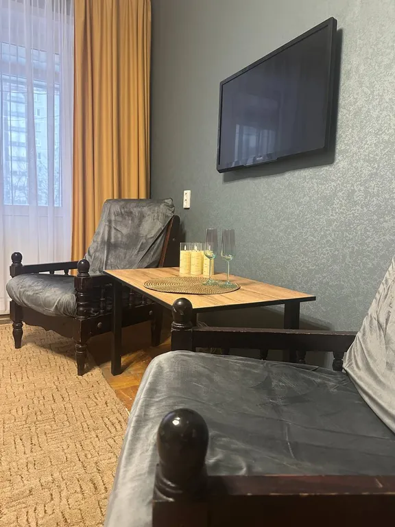 Квартира возле клиники Илизарова