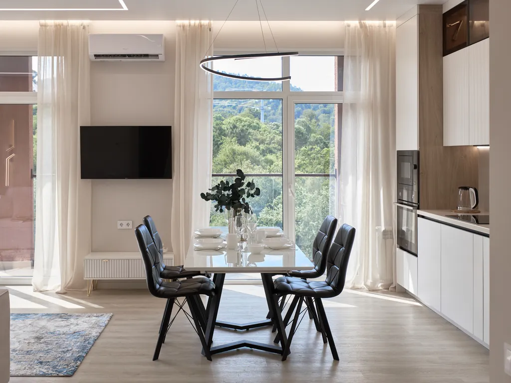 Дизайнерская евро-трехкомнатная квартира с потрясающими видами