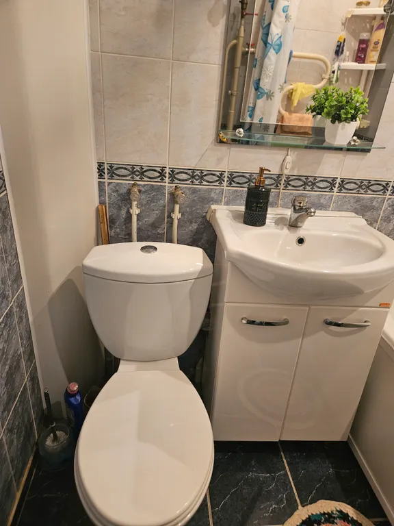 2-х квартиpа рядом  со стадионом Арена!!!