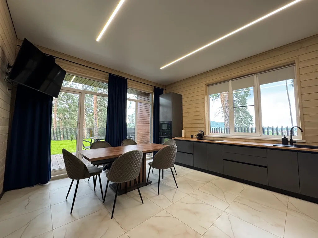 Барнхаус NaHolme с видом на горы и реку