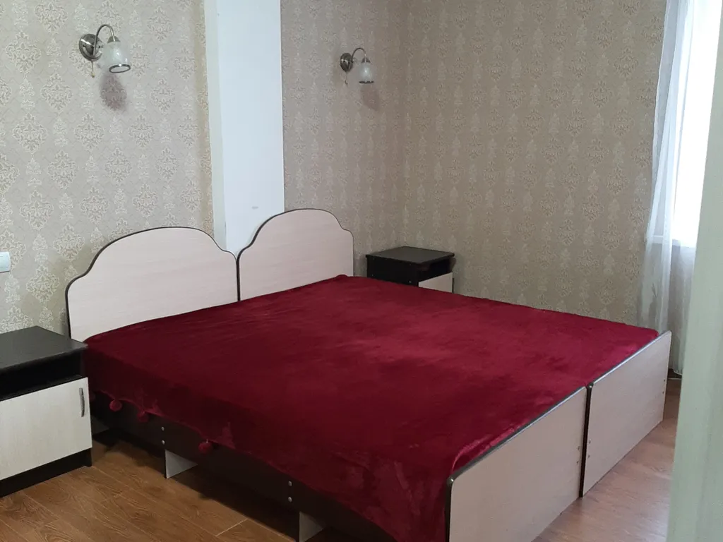 Уютная 2 комнатная квартира на первой линии к морю