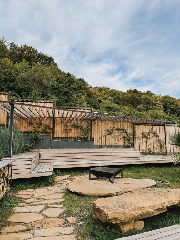 Загородный комплекс с бассейном, баней на дровах и горячим чаном