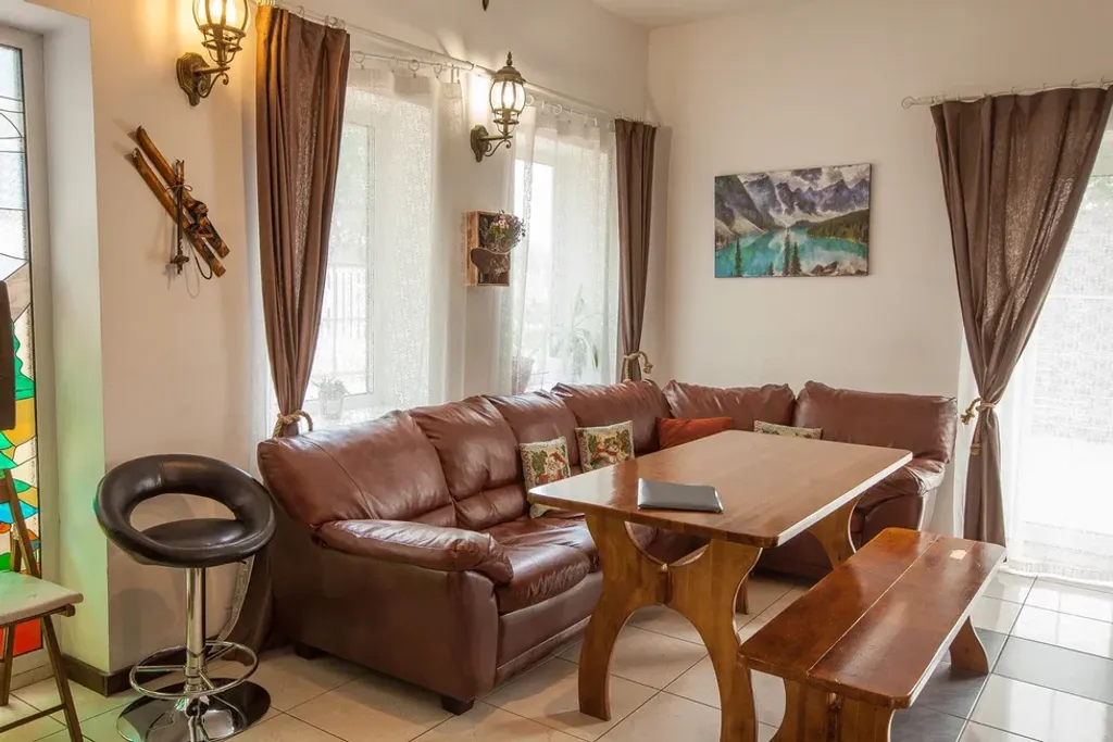 Уютный коттедж на 14 человек