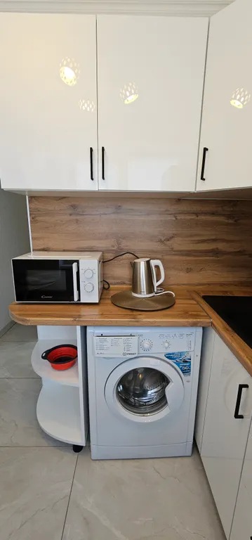 Уютная светлая квартира на берегу моря в центре