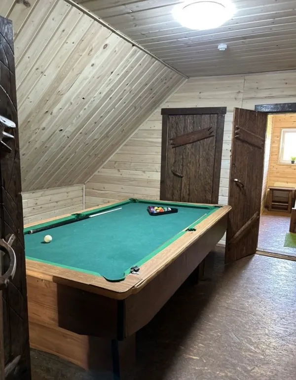 Новый рубленный дом в центре Ижевска, с баней и бассейном