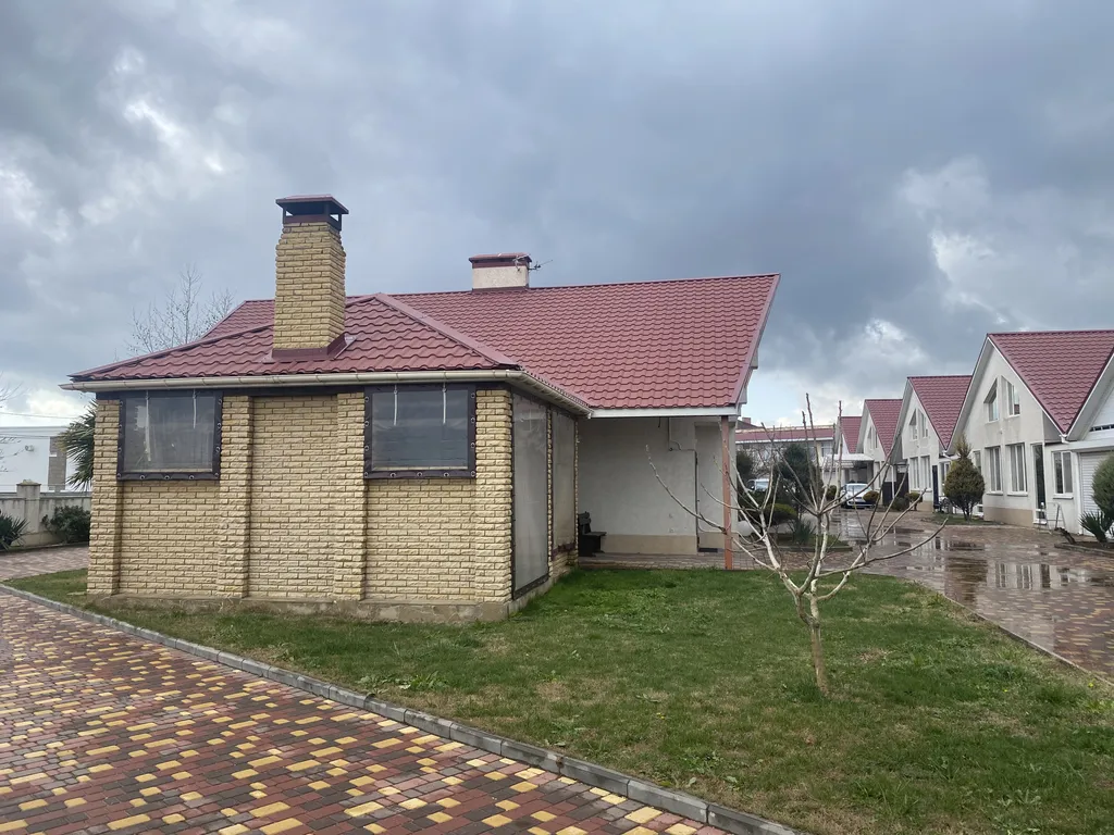 Коттедж улучшенный с зоной барбекю — аренда посуточно в Заозёрное