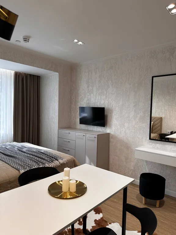 Шикарные апартаменты с дизайнерским ремонтом