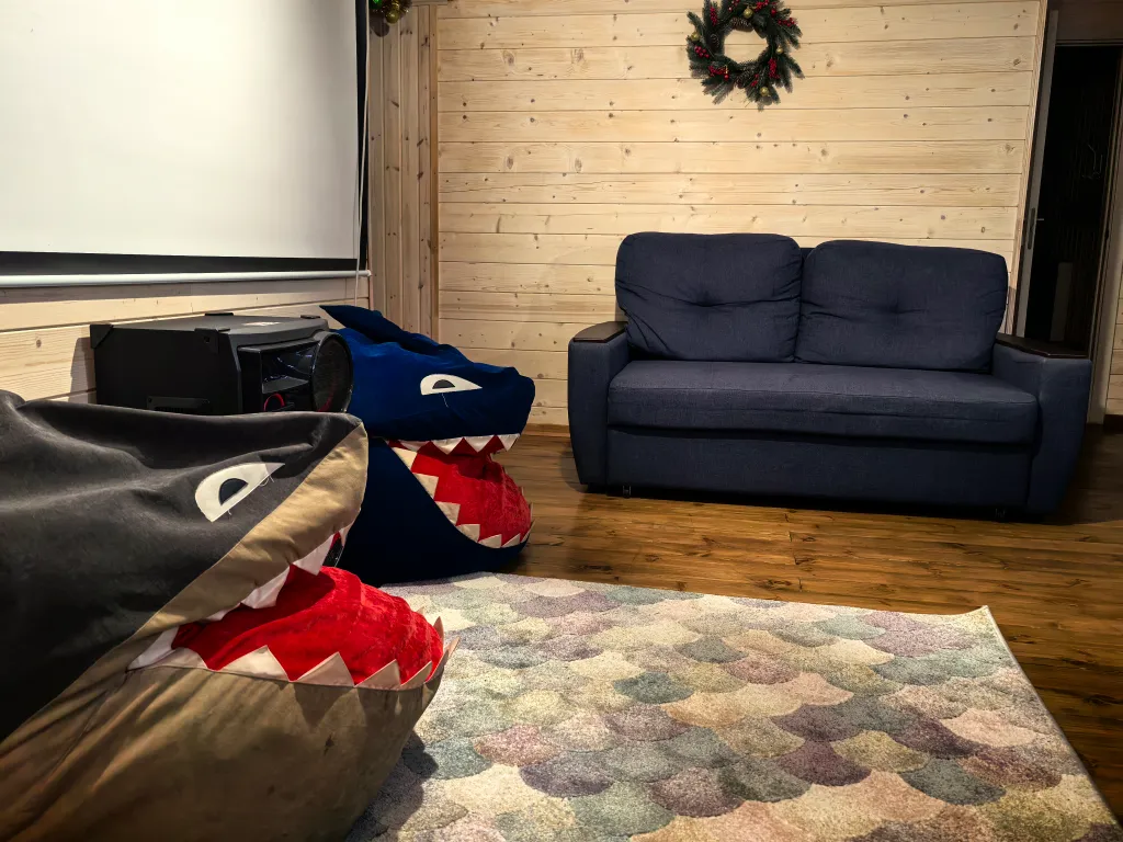 Гостевой дом на 6 номеров на компанию до 12 взрослых и 2 детей