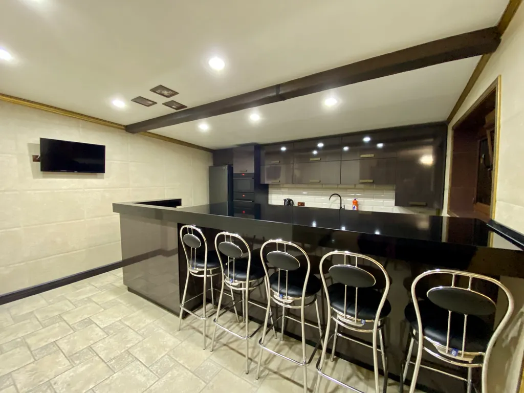 Двухуровневый пентхаус с панорамой на горы