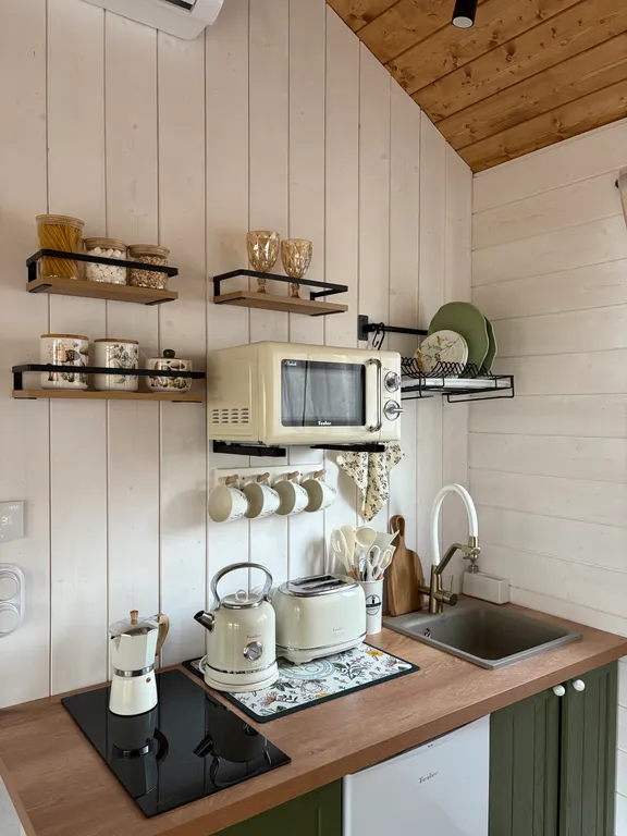 Коттедж Уютный домик в лесу — Гжель