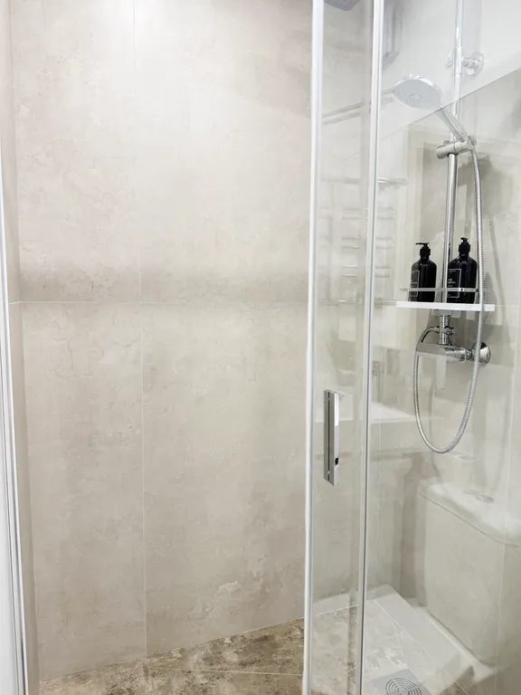 Квартира Светлая квартира с новым ремонтом и кондиционером в центре у метро — Москва