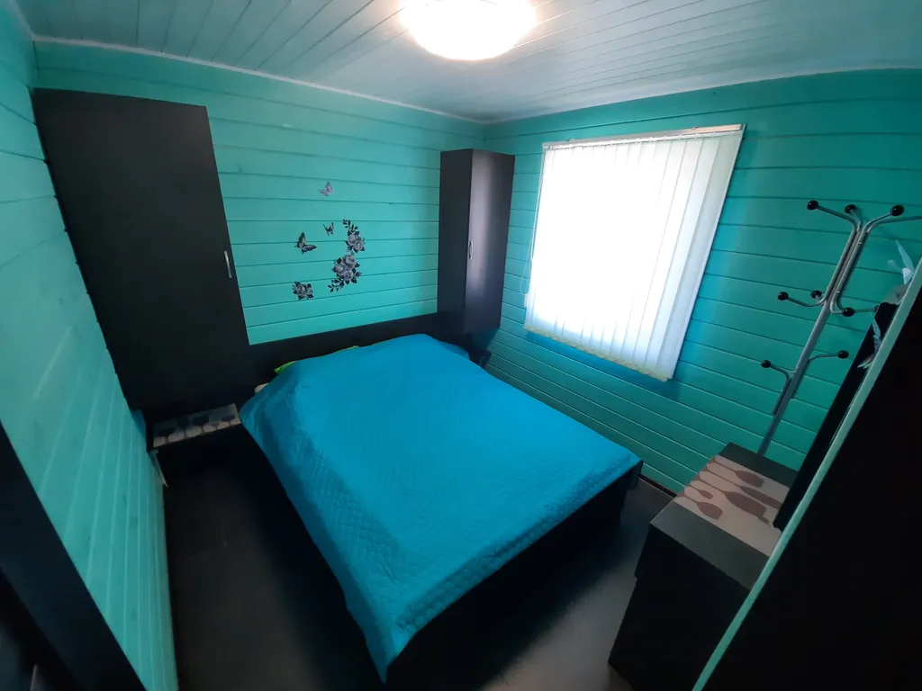 Дом на озере Вуокса с баней и беседкой