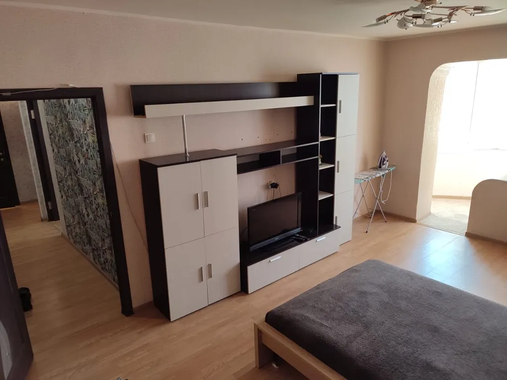 Уютная рядом с выездом на Новые территории и Крым