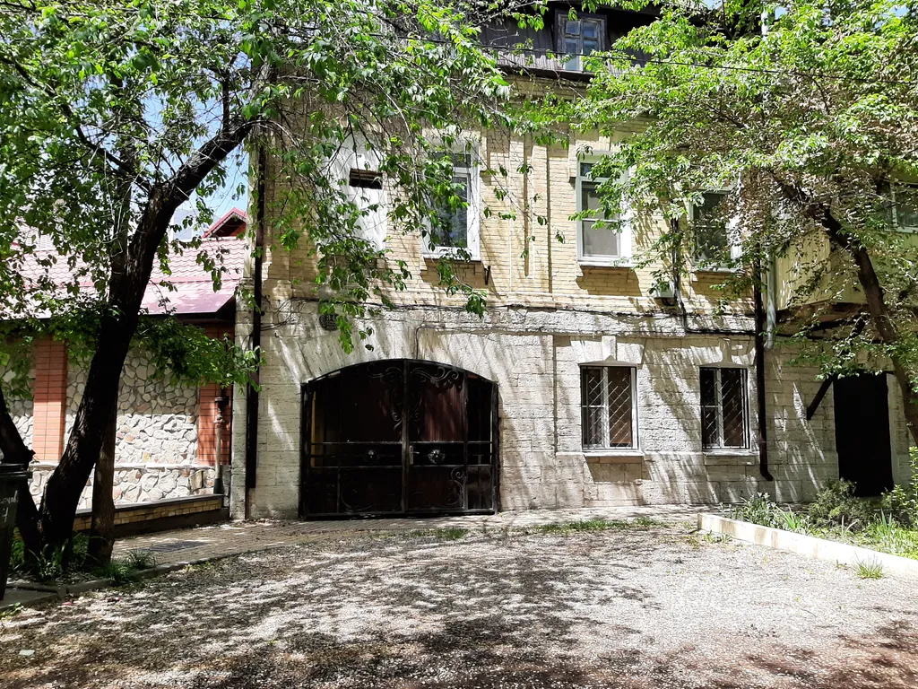 Трехкомнатная квартира в центре