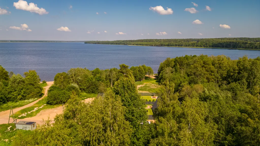 Коттедж Дом Лаунж на Красном озере — Коробицыно