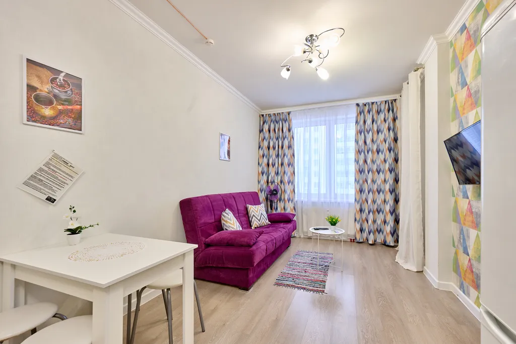 Евродвушка с балконом на 19 этаже вместительность на 6 человек