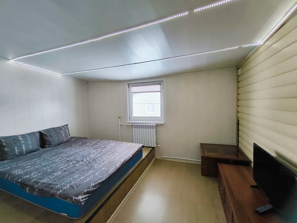 Комфортабельный 2-этажный дом с панорамным остеклением и русской баней