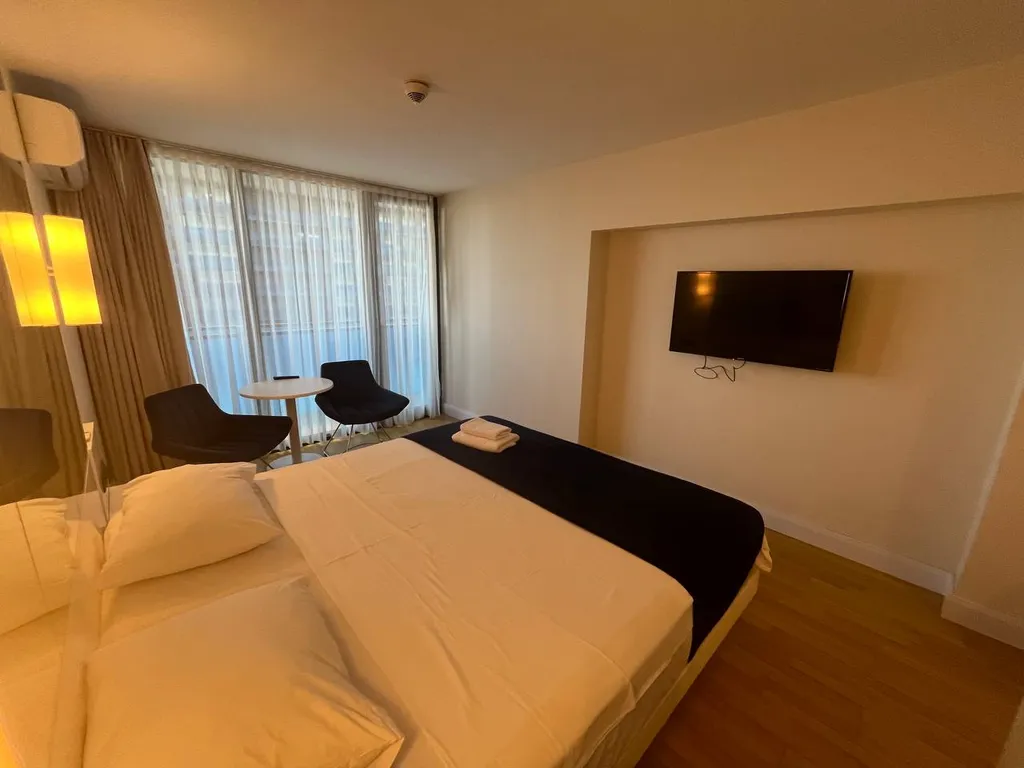 Апартаменты у моря с шикарным видом в Апарт-Отеле Orbi City