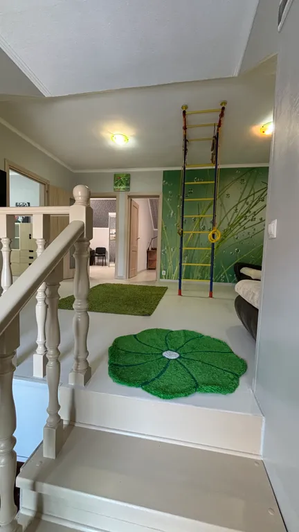 Дом в Анапе с банным чаном для дружной компании в окружении сада