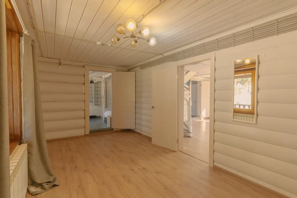 7-комнатный Дом