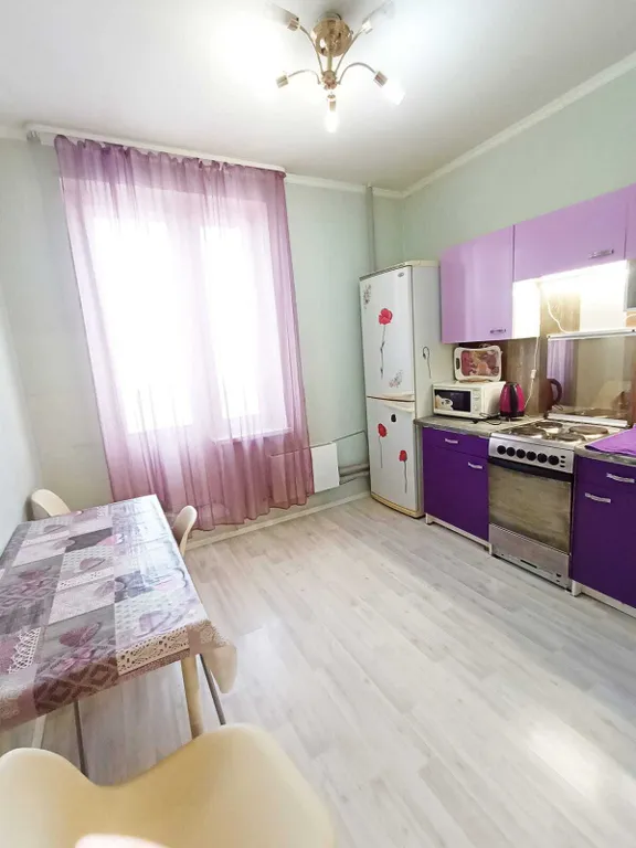 Уютная двухкомнатная квартира возле метрo Нeкpaсoвкa