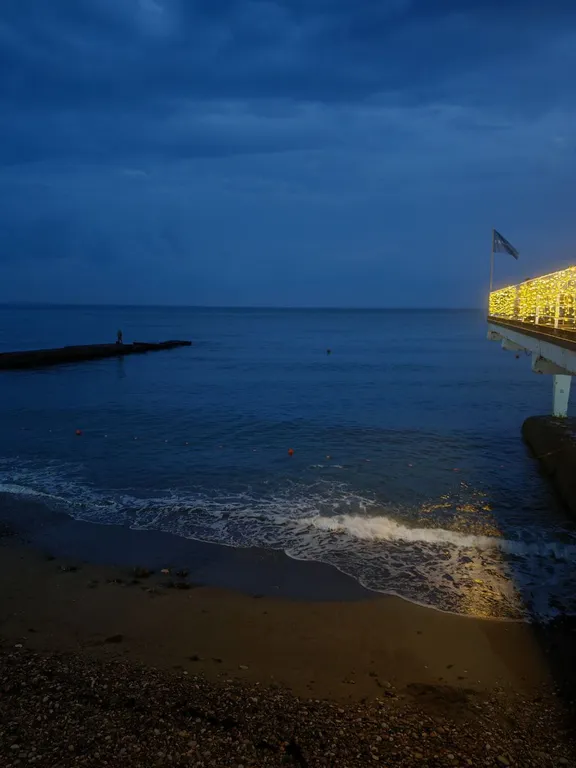 Квартира с новым ремонтом в прекрасном ЖК рядом с пляжами