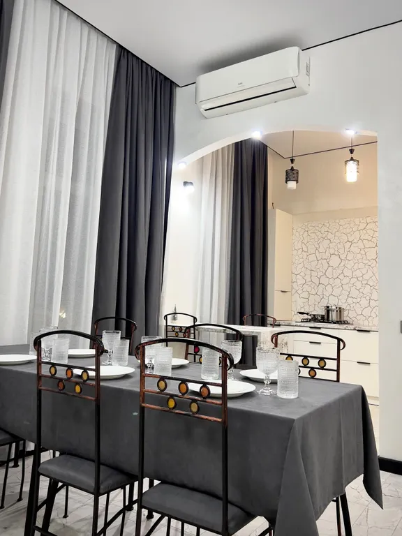 Современная квартира в центре Владикавказа с отдельным входом