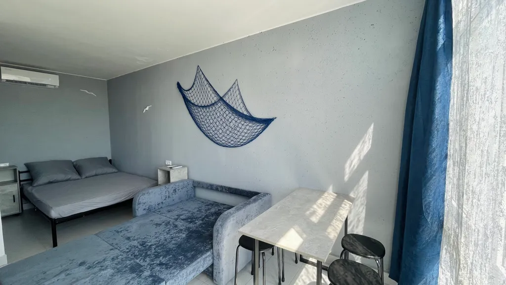 Квартира Квартира Уютная студия у моря со своей беседкой — Волна