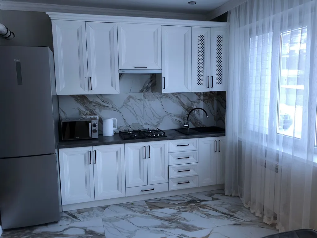 Просторная квартира с видом на горы