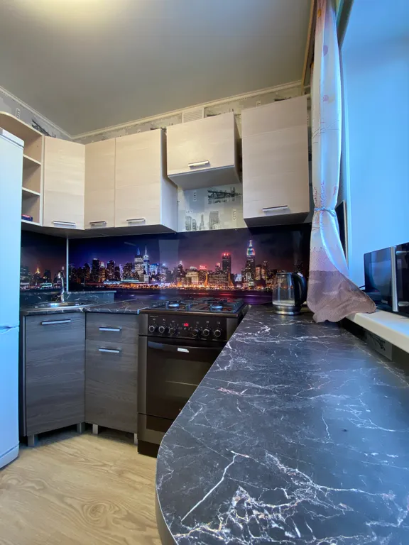 Апартаменты возле торгового центра Макси