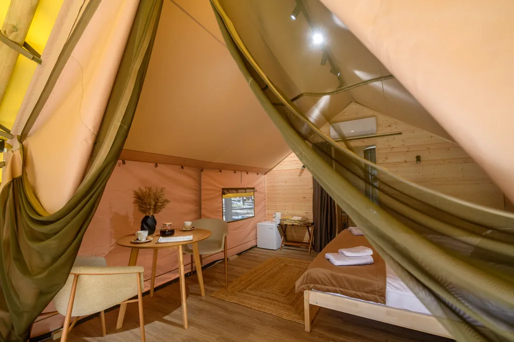 Сафари-тент