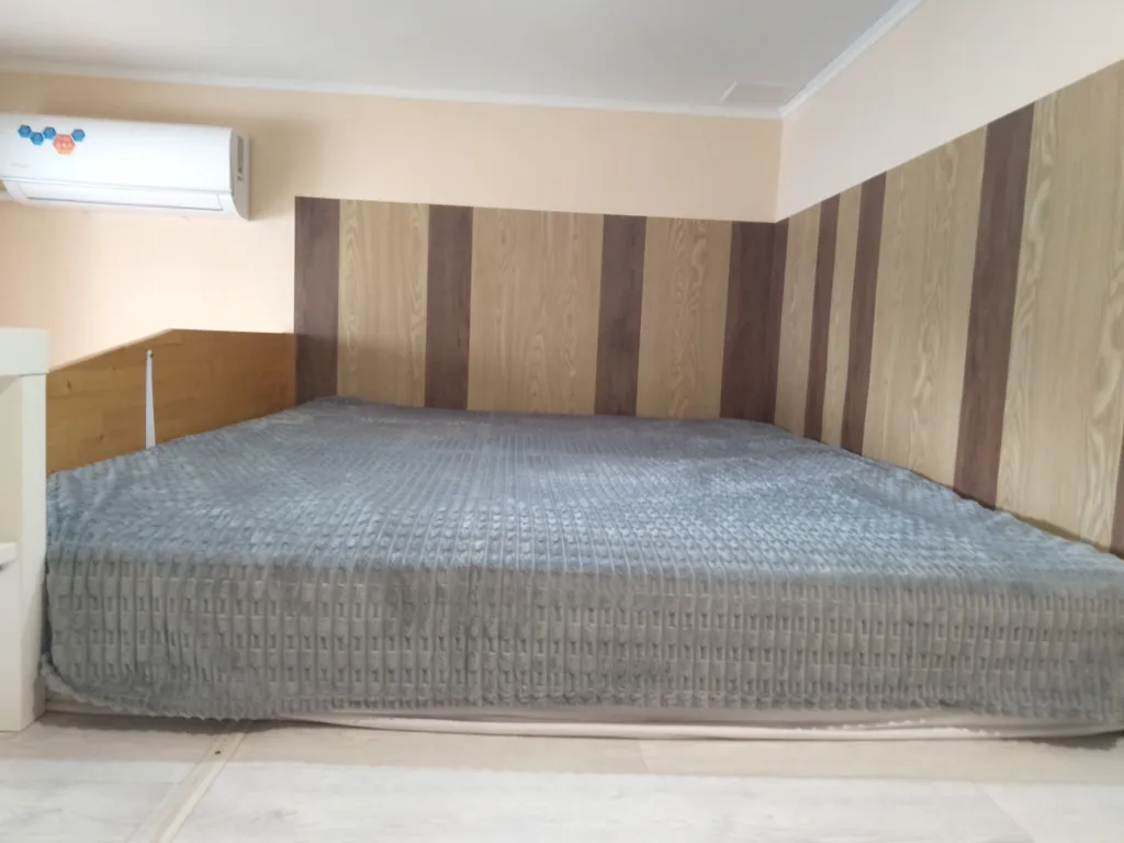 Студия в самом центре города/ двухуровневая.