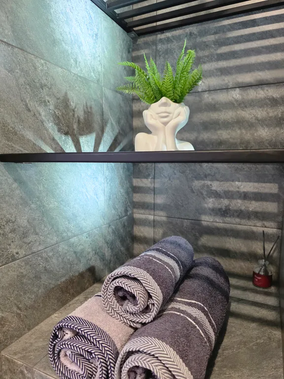 Новая, уютная квартира с красивым видом на горы и город