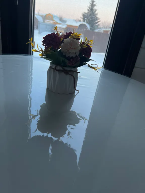 Новый домик на берегу реки с собственным прудом